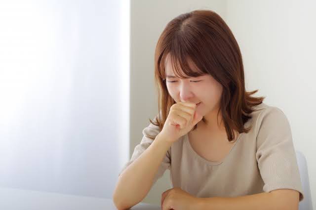 Viêm amidan có ho không, triệu chứng thường gặp