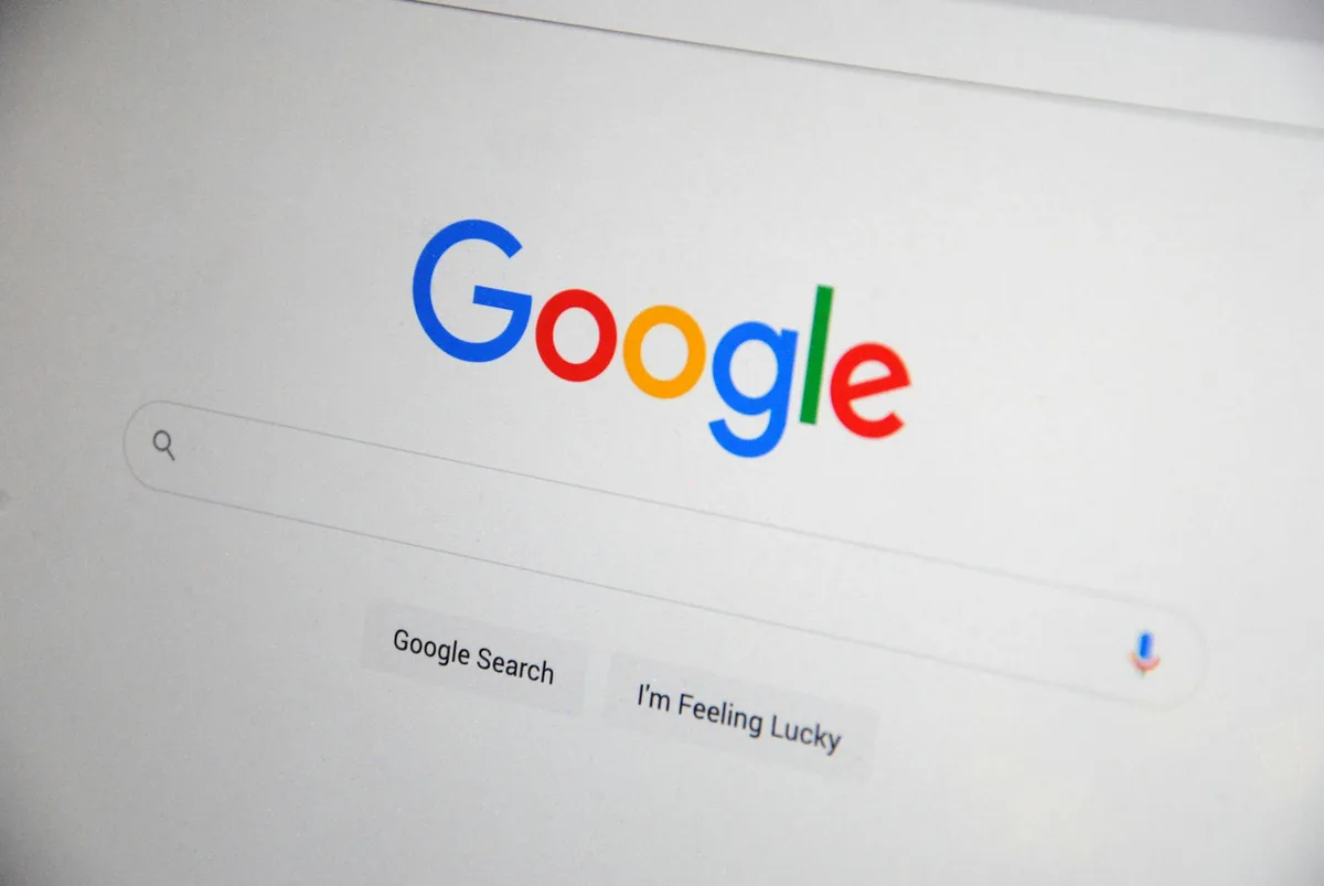 Google AI Overviews new clickable links SEO impact