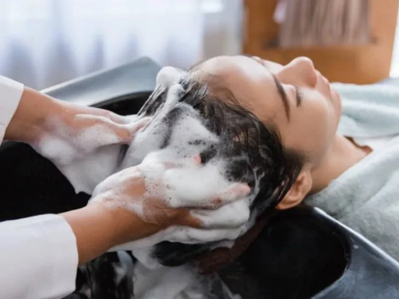 mùng 1 gội đầu được không